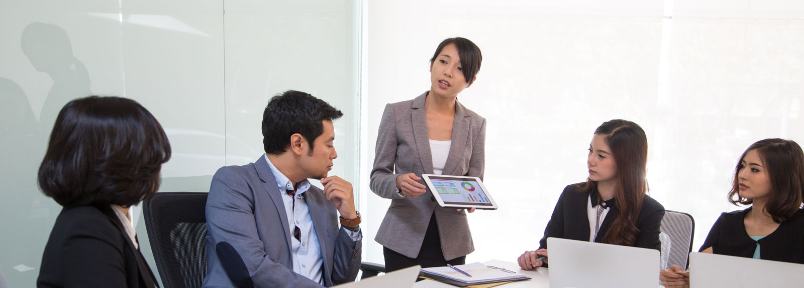 Custom Research (feature image)